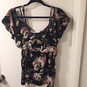 Women’s top off shoulders with strap